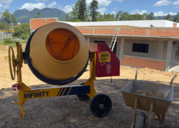 Grupo Menegotti lança betoneira Infinity 400L, a primeira do país com tambor de polímero