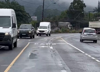 [Vídeo] ‘Trevo alemão’ é construído na SC-108 para início de construção de ponte