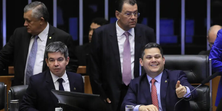 Orçamento de 2025 é aprovado pelo Congresso Nacional