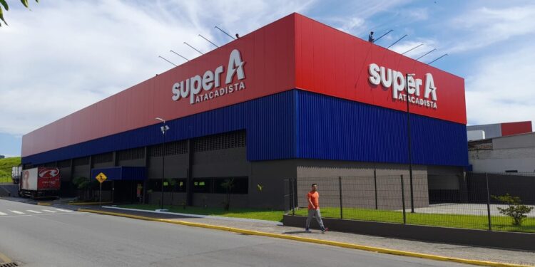 Super A inaugura unidade de Jaraguá do Sul nesta semana