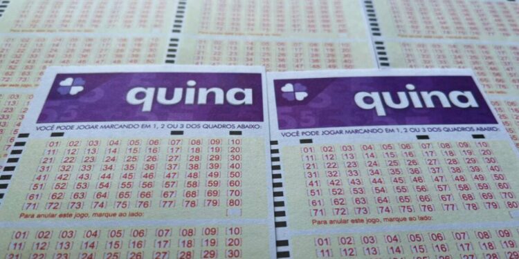 Morador de Barra Velha ganha R$ 23 milhões na Quina