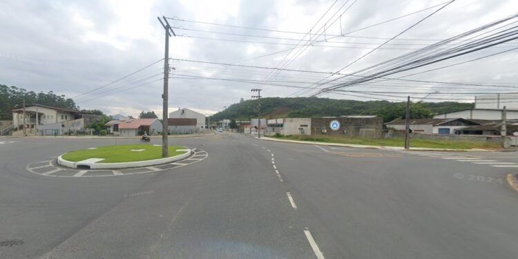 [Jaraguá] Trecho da rua José Theodoro Ribeiro estará em meia pista na próxima semana