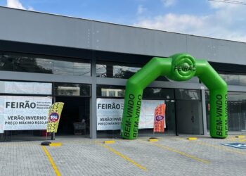 Super Feirão de Roupas vai até domingo (30) em Jaraguá do Sul