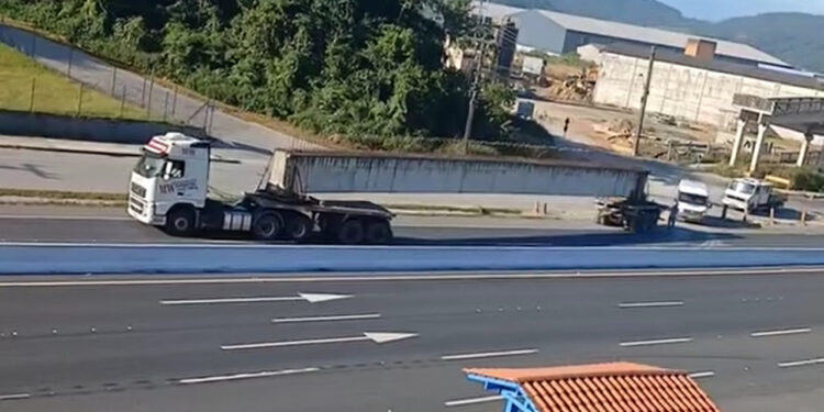 [Vídeo] DNIT alerta para sistema Pare e Siga na BR-280, entre Guaramirim e Araquari