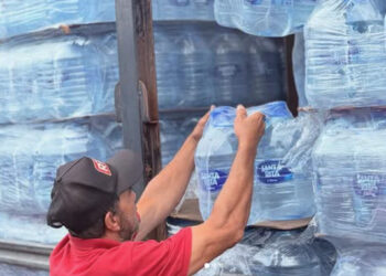 Prefeitura distribui água potável em Guaramirim