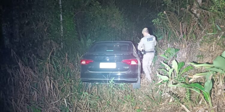 Homem é roubado por dois bandidos armados em Guaramirim