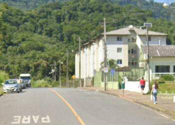 Criança de quatro anos cai de janela de apartamento em Jaraguá do Sul