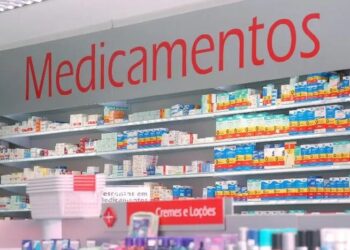 Juiz suspende norma que autoriza farmacêuticos a prescreverem remédios