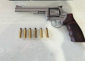 Homem é preso por porte ilegal de arma de fogo em Jaraguá do Sul
