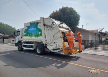 Samae sem coleta de lixo no feriado do Dia do Trabalhador