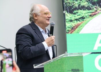 Caropreso cobra novos leitos de UTI no Hospital São José em evento com governador