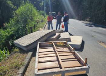 Prefeitura denuncia descarte irregular de camas e colchões em Corupá