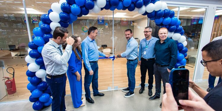 Posto de Relacionamento da Crevisc é reinaugurado em Guaramirim