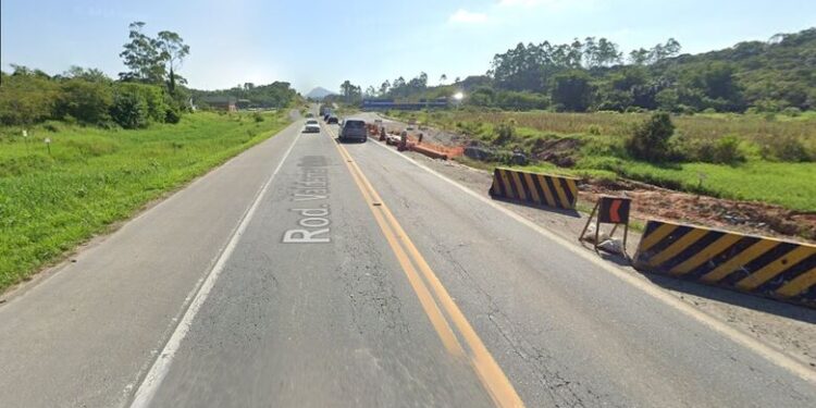 DNIT alerta para bloqueio em pista da BR-280, em Guaramirim