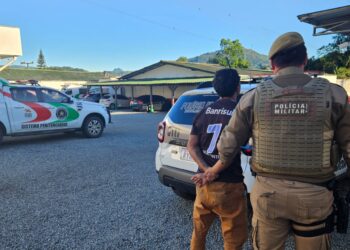 Assaltante foragido da justiça é pego pela PM em Schroeder