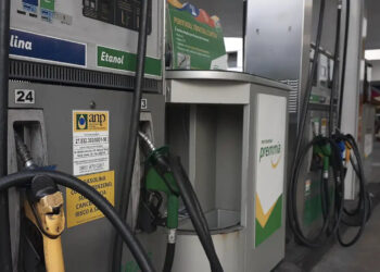 Petrobras reduz preço da gasolina para as distribuidoras
