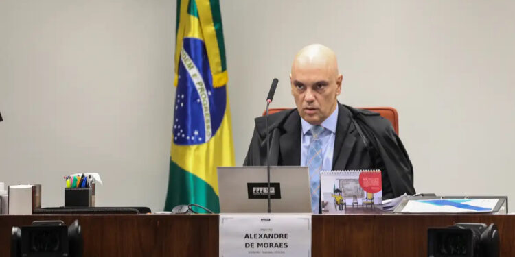 IOF: Moraes suspende decretos e determina conciliação entre governo e Congresso