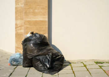 Guaramirim disponibiliza telefone exclusivo para reclamações sobre coleta de lixo