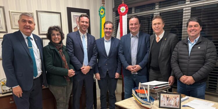 Deputado Rodrigo Coelho se une ao MDB catarinense