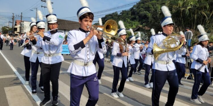 Desfile de aniversário de Guaramirim conta com novidades