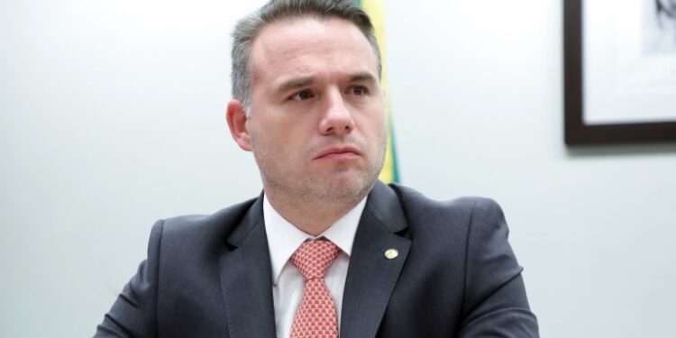 Fabio Schiochet é eleito presidente do Conselho de Ética da Câmara dos Deputados