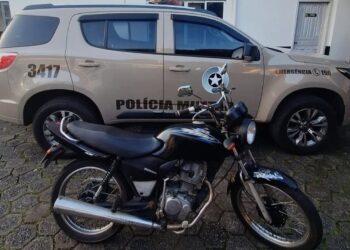 Polícia Militar recupera moto furtada e prende homem em Jaraguá do Sul