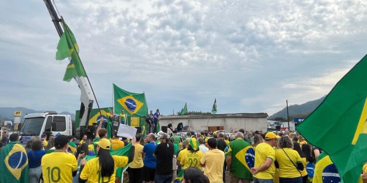 Manifestantes vão às ruas em Jaraguá do Sul por anistia e contra o STF