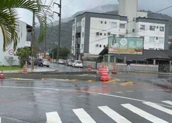 Prefeitura de Jaraguá do Sul inicia construção de canteiros centrais