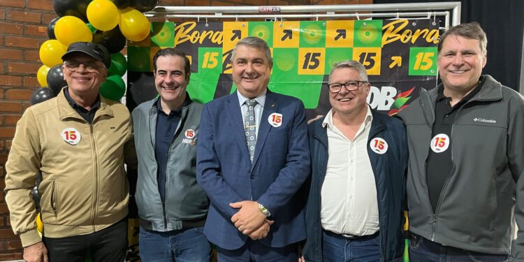 MDB de Jaraguá do Sul reúne mais de 200 pessoas e reforça meta de atrair jovens e mulheres