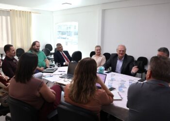 Reunião discute construção de nova escola em Jaraguá do Sul para atender bairros em expansão