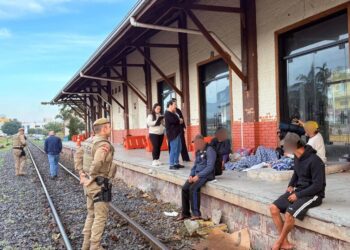Prefeitura de Guaramirim faz abordagem a pessoas em situação de rua com apoio da PM
