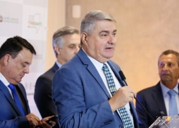 Lunelli solicita ao Estado urgência para realização de novo mutirão da saúde