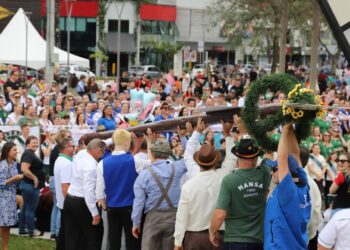 Schützenbaum abre calendário de eventos da 35ª Schützenfest
