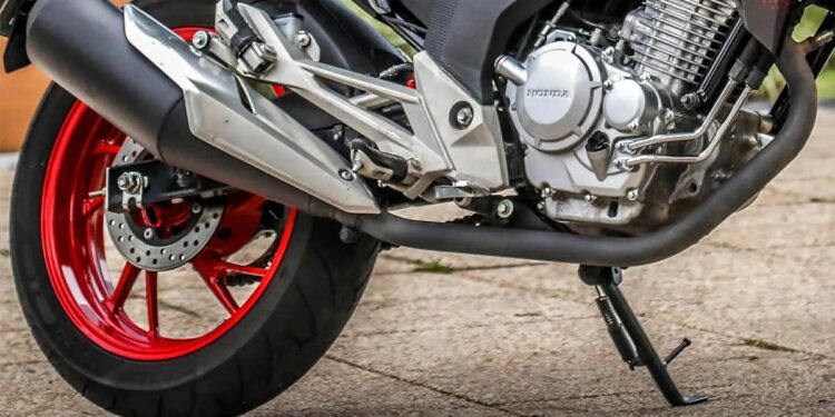 Escapamento de moto gera perturbação e briga entre vizinhos em Jaraguá do Sul