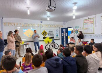 Semana Nacional do Trânsito encerra com premiação na Escola Quati, em Guaramirim