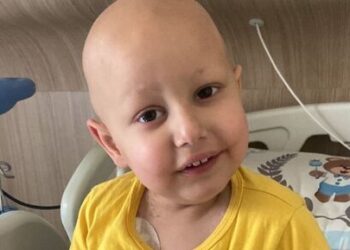 Criança de Jaraguá do Sul com leucemia precisa medicamento que pode custar até R$ 1,5 milhão