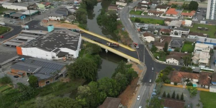 Nova ponte em Jaraguá do Sul será aberta dia 3 de novembro