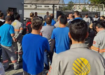 Trabalhadores aprovam acordo coletivo e greve da Celesc chega ao fim