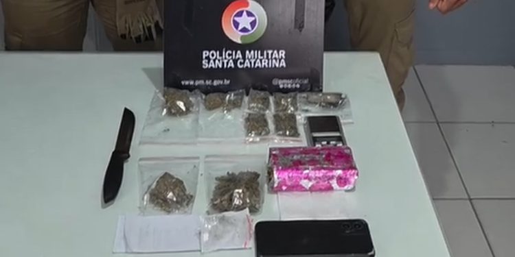 Adolescente é apreendido por tráfico de drogas em Jaraguá do Sul