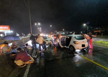 Acidente entre carros na BR-280 em Guaramirim deixa ao menos quatro feridos