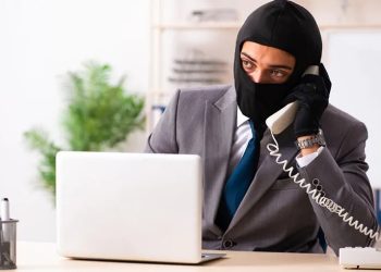 Golpe do Falso Advogado: OAB-SC vai à Justiça contra plataformas e redes sociais