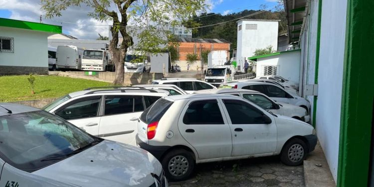 Prefeitura de Jaraguá do Sul reduz 60 veículos de sua frota
