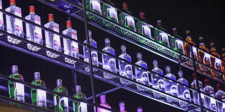 Ministério da Saúde confirma 113 registros de intoxicação por metanol