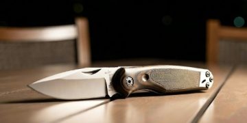 Homem vai trabalhar armado e arruma confusão na porta da empresa em Jaraguá do Sul