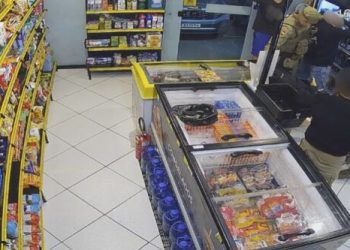 Adolescente é detido após furtar produtos em conveniência inteligente em Jaraguá do Sul