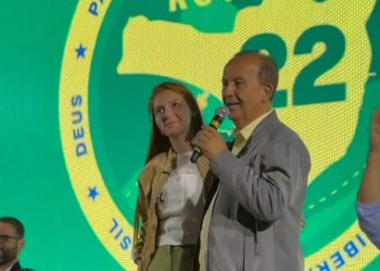 “Ela orgulha o parlamento de SC”: Jorginho Mello elogia Ana Campagnolo