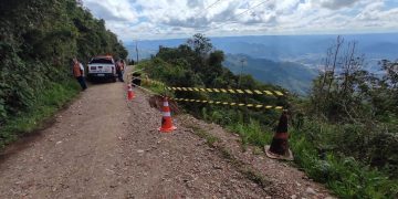 Acesso de veículos para parte alta do Morro Boa Vista é interditado após deslizamento