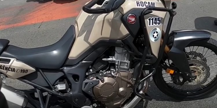 Homem é autuado após gravar vídeo com pistola e ofendendo policiais em Jaraguá do Sul