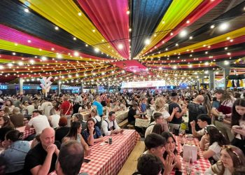 Schützenfest bate recorde de público neste sábado (08); confira os números