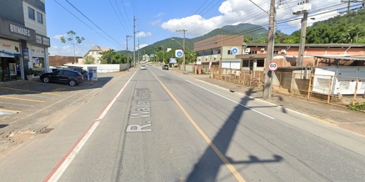 Samae fará obra de interligação de rede de esgoto na Rua Walter Marquardt